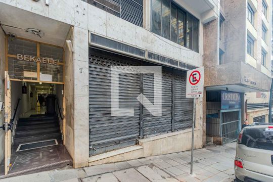 Fachada de apartamento para alugar com 1 quarto, 40m² em Centro Histórico, Porto Alegre