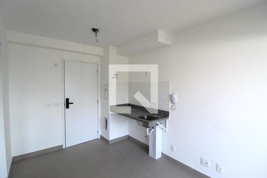 Sala/Cozinha de kitnet/studio à venda com 1 quarto, 30m² em Moema, São Paulo