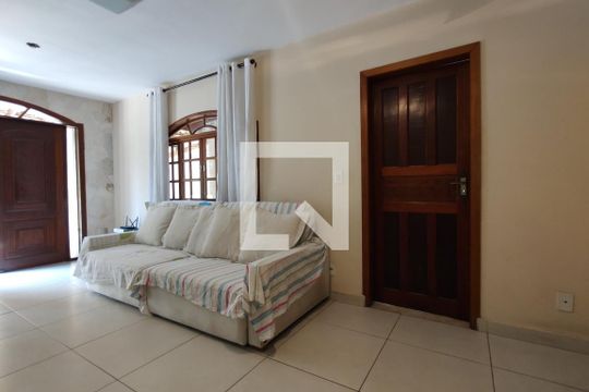 Sala de casa à venda com 4 quartos, 380m² em Freguesia (jacarepaguá), Rio de Janeiro