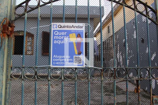Plaquinha de casa à venda com 3 quartos, 150m² em Quinta da Paineira, São Paulo