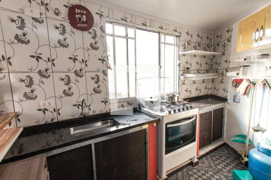 Cozinha de casa para alugar com 2 quartos, 90m² em Vila Guilherme, São Paulo
