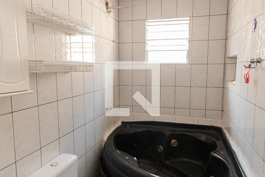 Banheiro da Suíte de casa para alugar com 2 quartos, 90m² em Vila Guilherme, São Paulo