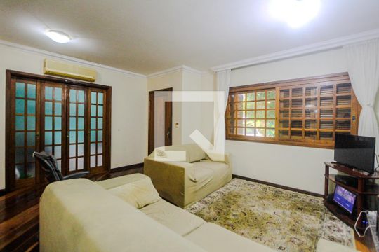 Sala de casa à venda com 3 quartos, 120m² em Higienópolis, Porto Alegre
