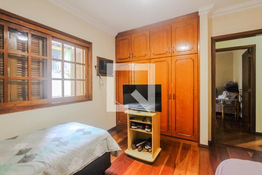 Quarto 2 de casa à venda com 3 quartos, 120m² em Higienópolis, Porto Alegre