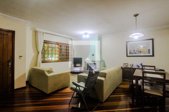 Sala de casa à venda com 3 quartos, 120m² em Higienópolis, Porto Alegre