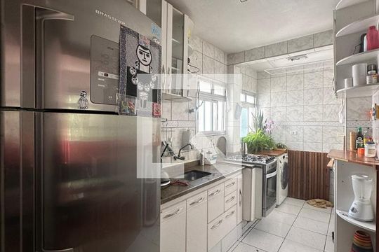 Cozinha de apartamento para alugar com 2 quartos, 56m² em Butantã, São Paulo