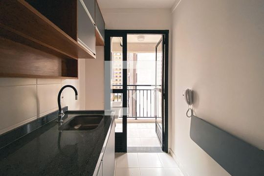 Cozinha de apartamento para alugar com 2 quartos, 42m² em Butantã, São Paulo
