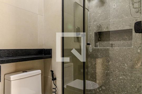 Banheiro de kitnet/studio à venda com 1 quarto, 30m² em Centro, São Paulo