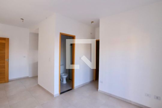 Sala de apartamento para alugar com 2 quartos, 46m² em Vila Invernada, São Paulo