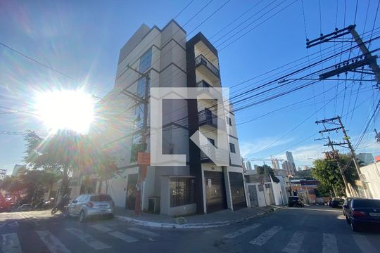 Fachada de apartamento para alugar com 2 quartos, 46m² em Vila Invernada, São Paulo