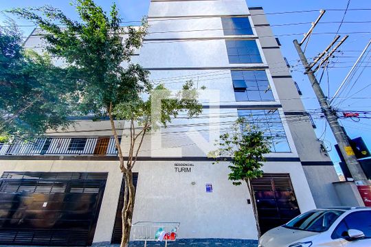 Fachada de apartamento para alugar com 2 quartos, 46m² em Vila Invernada, São Paulo