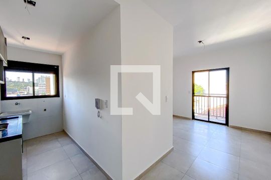 Apartamento para alugar com 2 quartos, 46m² em Vila Invernada, São Paulo