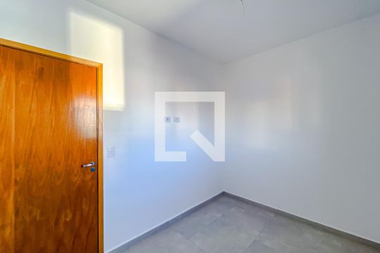 Quarto 1 de apartamento para alugar com 2 quartos, 46m² em Vila Invernada, São Paulo