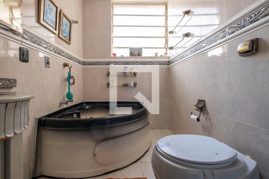 Suíte - Banheiro de apartamento para alugar com 3 quartos, 136m² em Jardim Paulista, São Paulo
