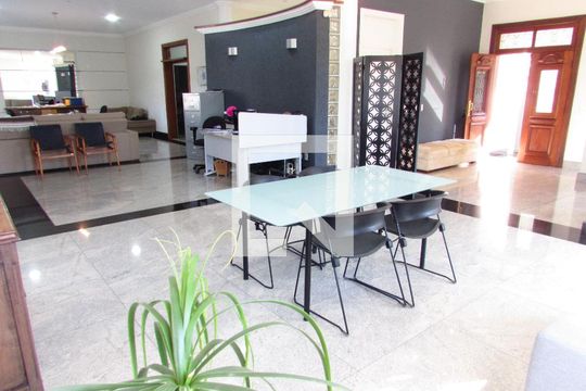 Casa à venda com 4 quartos, 700m² em Morumbi, São Paulo