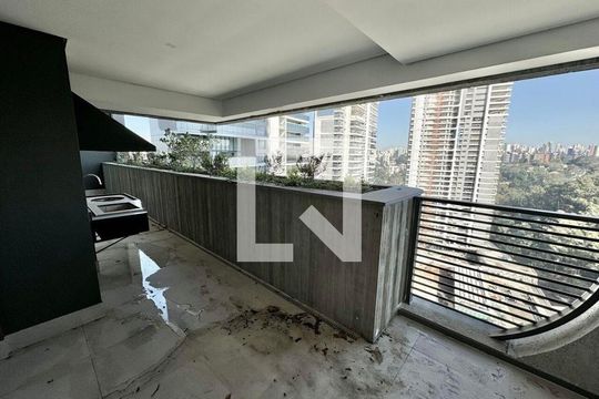 Apartamento à venda com 4 quartos, 330m² em Real Parque, São Paulo