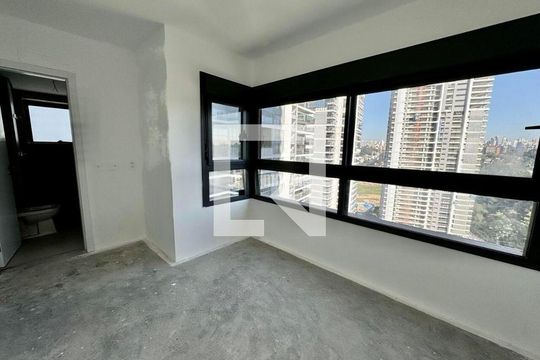 Apartamento à venda com 4 quartos, 330m² em Real Parque, São Paulo