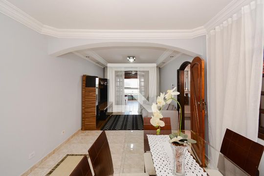 Sala de casa à venda com 3 quartos, 195m² em Jardim Industrial, São Bernardo do Campo