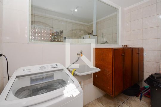 Lavanderia de casa à venda com 3 quartos, 195m² em Jardim Industrial, São Bernardo do Campo