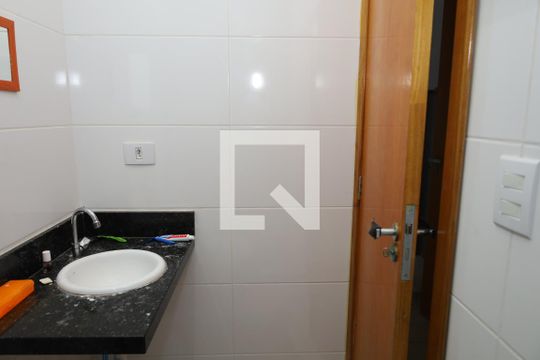 Banheiro de apartamento para alugar com 2 quartos, 38m² em Vila Progresso (zona Leste), São Paulo
