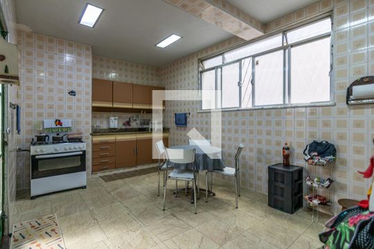 Cozinha de casa à venda com 4 quartos, 240m² em Tijuca, Rio de Janeiro