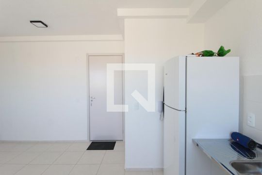 Cozinha de apartamento à venda com 2 quartos, 48m² em Serrano, Belo Horizonte