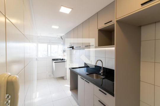 Cozinha de apartamento à venda com 3 quartos, 74m² em Partenon, Porto Alegre