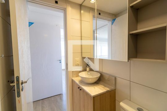 Banheiro Social de apartamento à venda com 3 quartos, 74m² em Partenon, Porto Alegre