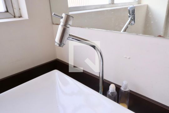 Banheiro de apartamento à venda com 2 quartos, 60m² em Mooca, São Paulo