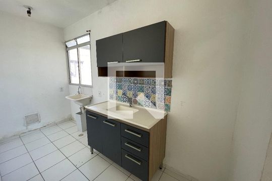 Cozinha de apartamento para alugar com 2 quartos, 42m² em Jardim Boa Vista (zona Oeste), São Paulo