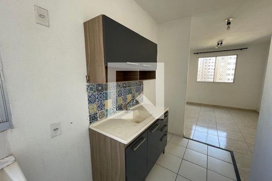 Cozinha de apartamento para alugar com 2 quartos, 42m² em Jardim Boa Vista (zona Oeste), São Paulo