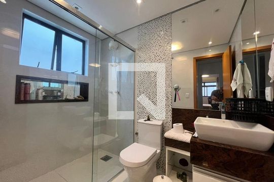 banheiro 1 de apartamento à venda com 3 quartos, 310m² em Inconfidentes, Contagem