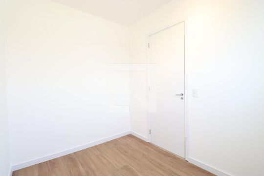 Quarto 1 de apartamento para alugar com 2 quartos, 34m² em Lapa de Baixo, São Paulo