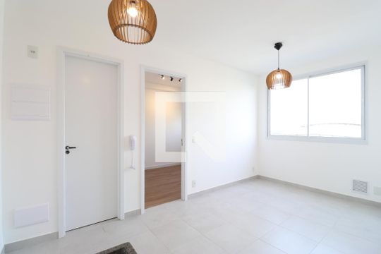 Sala de apartamento para alugar com 2 quartos, 34m² em Lapa de Baixo, São Paulo