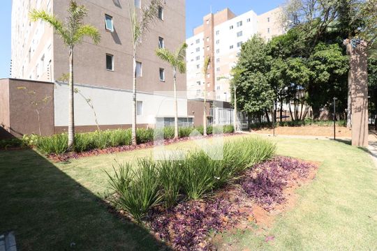 Fachada de apartamento para alugar com 2 quartos, 34m² em Lapa de Baixo, São Paulo