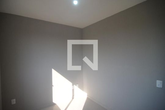 Quarto 2 de apartamento à venda com 2 quartos, 40m² em Rio Branco, Canoas