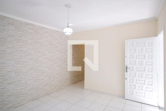 Sala de casa para alugar com 2 quartos, 189m² em Vila Antonieta, São Bernardo do Campo