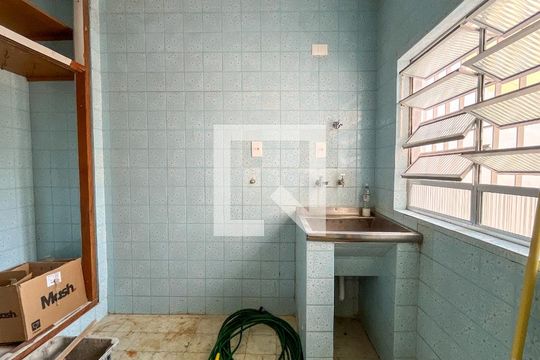 Área de Serviço de casa à venda com 2 quartos, 200m² em Vila Pereira Barreto, São Paulo