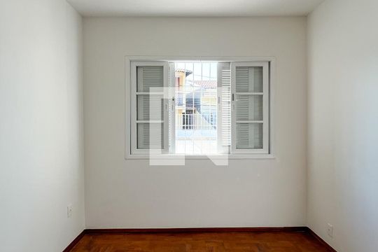 Quarto de casa à venda com 2 quartos, 200m² em Vila Pereira Barreto, São Paulo