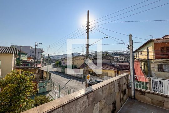 Vista de casa à venda com 2 quartos, 200m² em Vila Pereira Barreto, São Paulo