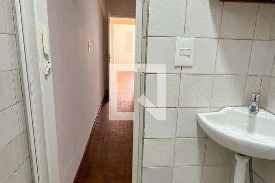 Banheiro da Suíte de casa à venda com 2 quartos, 200m² em Vila Pereira Barreto, São Paulo