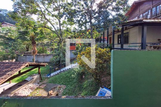 Vista do Quarto 1 de casa à venda com 4 quartos, 1000m² em Vila Progresso, Niterói