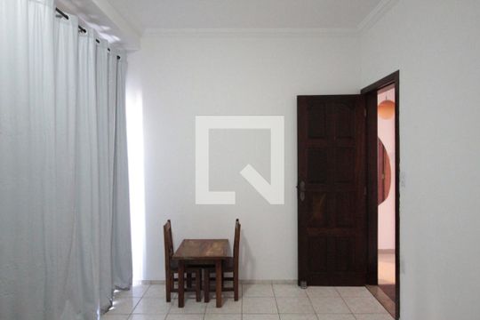 Semi-Suíte 1 de casa para alugar com 5 quartos, 800m² em Trevo, Belo Horizonte