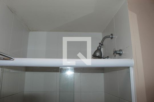 Banheiro de apartamento para alugar com 1 quarto, 40m² em República, São Paulo