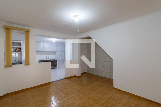 Casa 1 - Sala de casa à venda com 3 quartos, 200m² em Vila Ré, São Paulo