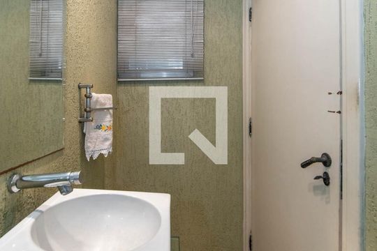 Lavabo de casa à venda com 3 quartos, 200m² em Brooklin, São Paulo