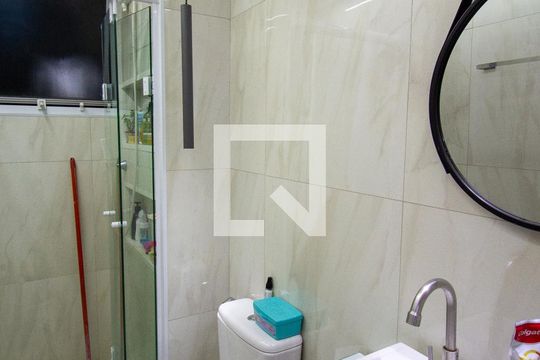 Banheiro de apartamento à venda com 2 quartos, 41m² em Colônia (zona Leste), São Paulo