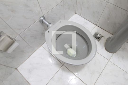 Lavabo de casa para alugar com 2 quartos, 64m² em Heliópolis, Belo Horizonte