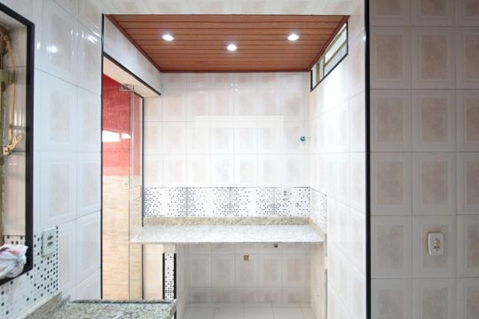 Cozinha de casa para alugar com 2 quartos, 64m² em Heliópolis, Belo Horizonte