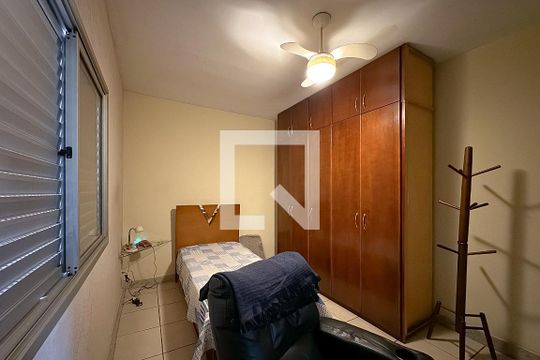 Quarto 3 de casa à venda com 3 quartos, 240m² em Dom Cabral, Belo Horizonte